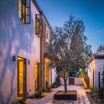 Stronghold Builders Inc