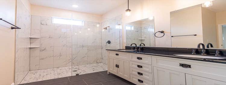 New Build 1745 Sqft
2 Car Garage
3Beds
2.5Baths