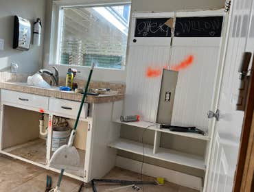 Photos by Unidos Remodeling N' Countertops #5