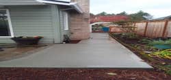 Finish concrete walkway