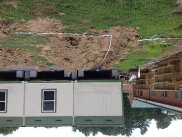 Bedford Hills Modular Progression of work installing 6 section Mobile classroom unit with a 400amp service.