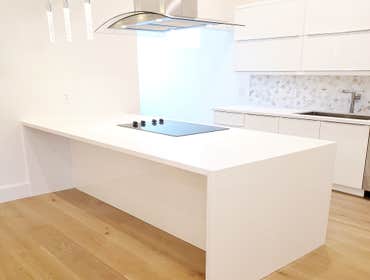 Full House Renovation: Venice Beach, CA Located in Venice Beach, Los Angeles, this full house renovation project included complete interior and exterio