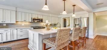 Quick Countertop &cabinets