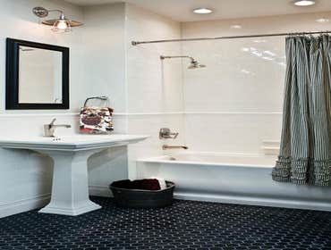 Traditional Bathroom Design