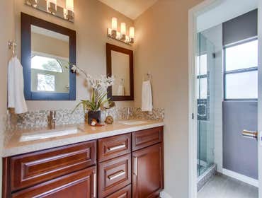 3 Day Flooring, Kitchen and Bath's Pictures Take a look at our luxurious kitchens, bathrooms and flooring we have done! Come into our showroom today to