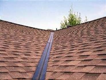 Asphalt Roofing Shingle with Metal Valley