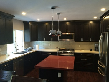 Contemporary Kitchen Remodel in Northridge We had the pleasure to do a complete remodel in a beautiful home in Northridge, CA. The customers wanted a c