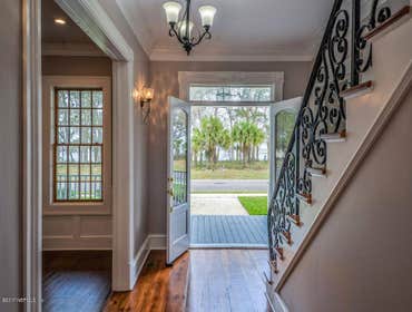 28659 Grandview Manor
