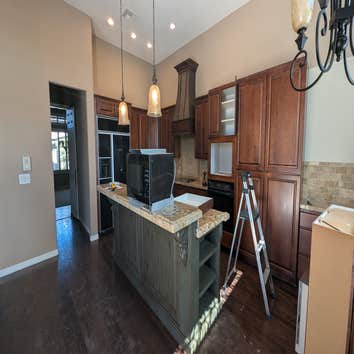 Urban Edge AZ LLC