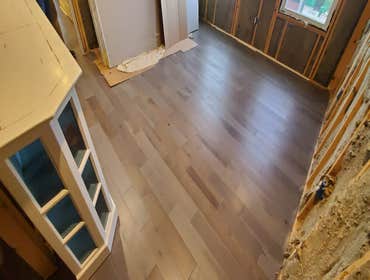 Sellbyville Delaware 3/4 Hardwood floor Neil down job.