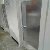 fitting room door repair