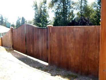 Photo(s) from Americrete Fencing