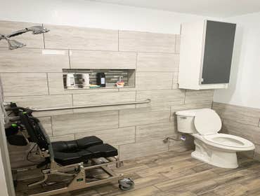 Wheelchair accessible bath Wheelchair accessible bath