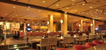 Flo Lounge Restaurant Culinary sophistication meets great service and hospitality at Astoria’s premier destination. With international cuisine inluence