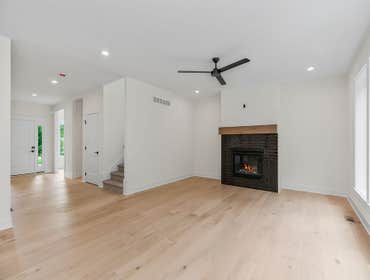 Photos by Brenn Luxury Homes #1