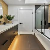 Rh Design & Construction Inc