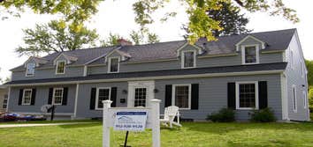 Minneapolis Home A new roof and siding upgrade make a huge difference in this Minneapolis area home.