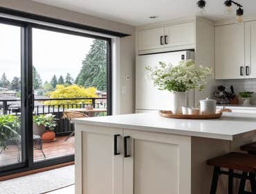 Photos by Vancouver Condo Renovations: Kitchen, Bathroom, Flooring, Cabinets & Interior Remodeling #1