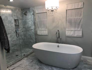 Relaxing Bathroom