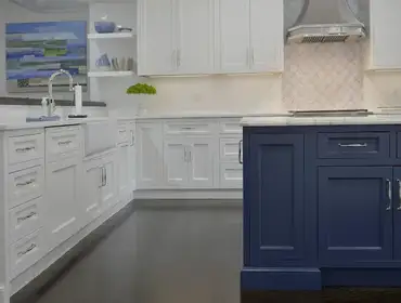 Bold Backsplash Beauty – Waller Remodel