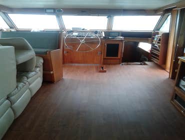 Yaht Flooring