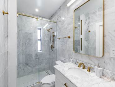 Modern Bathroom