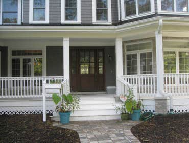 Deerfield Residence Enjoying a generously sized lot, this home enjoys both indoor and outdoor spaces. Natural light serves as the guiding theme. The op