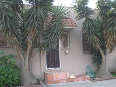 Loas Angeles Exterior Paint Job