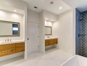Contemporary Master Suite