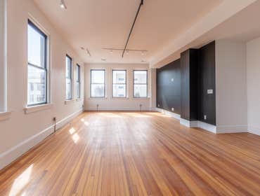 Luxury 3,300sf Apartment