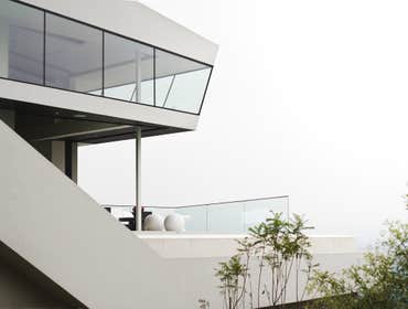 MUL | residential MUL | mulholland | date: 2010 | location: hollywood hills | city: los angeles, ca | category: built | mode: ground up construction | 