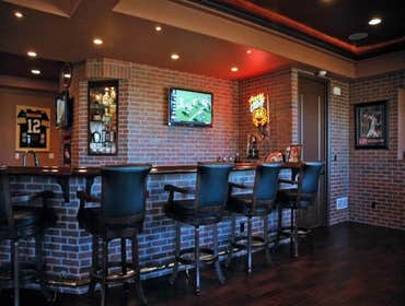 Wet Bars and Kitchens