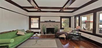 North Park Complete Remodel This is a beautiful 3 bedroom 2 bath craftsman home in North Park, San Diego, Ca
We restored the original look from 1908 an