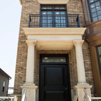 N Howe St. Home