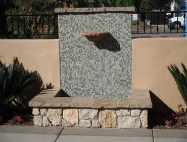 Custom Design and Build water feature specialist. Pond~ology is a full service water feature design and build firm located in North county San Diego. 