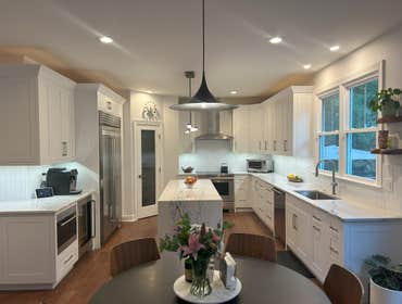 Who does kitchen remodeling in the Frederick, MD area