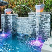 Luxor Pool Plano