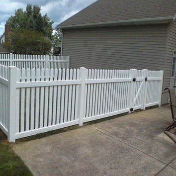 Vinyl fencing