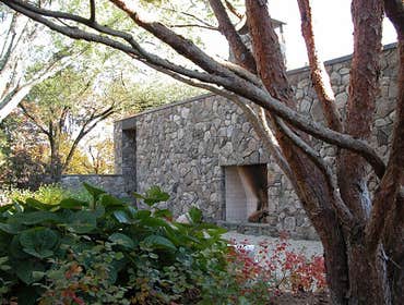 MID-CENTURY MODERN