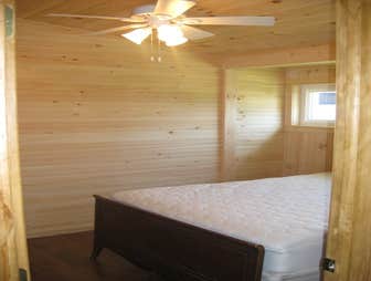 Lakehouse bedroom renovation