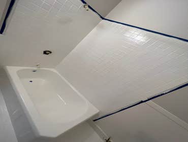 Epoxy paint over old tub and Tiles