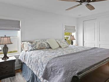Bells River Residence Nestled in the serene Waterman’s Bluff in Yulee, FL, this exquisite home offers 3,046 sq ft of living space, expanding to a total