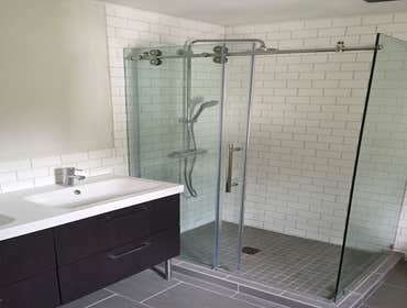 Subway tile & Shower