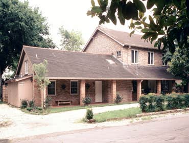 Exterior view of Garage