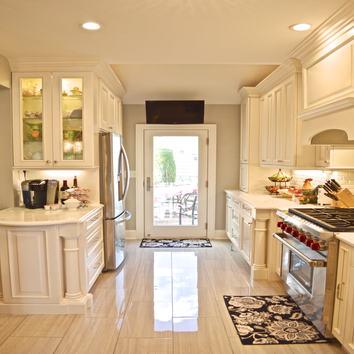Westbury Single-Family Open Floor Plan (Renovation) Provided GC services to oversee the complete renovation of the first floor in this single family re