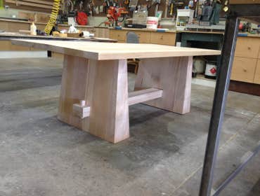 Pylon Desk
