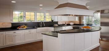 Refined Shaker Kitchen Design