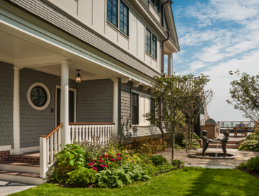 Town Houses: Shingle-style Beach House