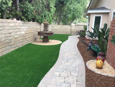 Backyard turf pavers - Woodland Hills