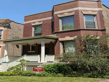 W Waveland Ave Home